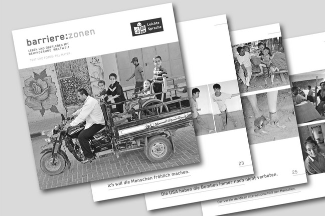 Einblick in einzelne Seiten der Broschüre in leichter Sprache.